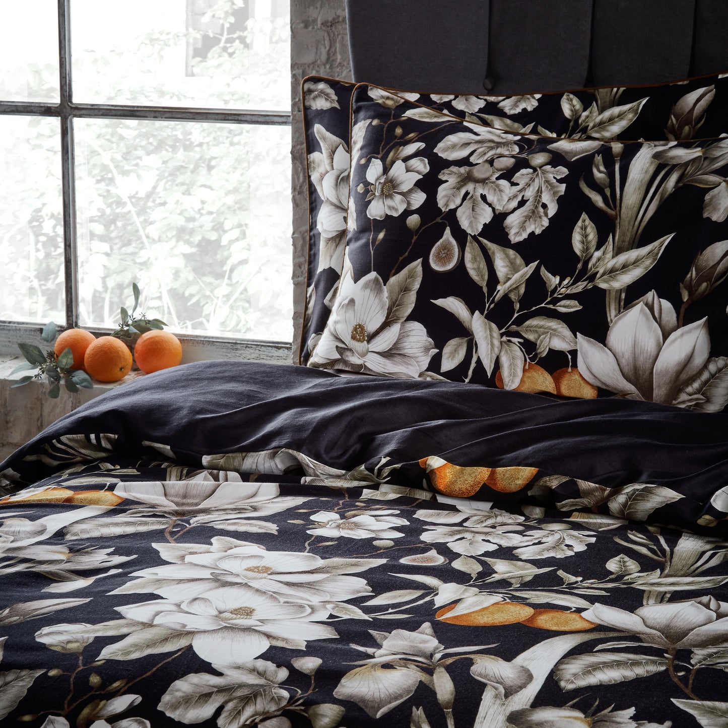 Lavish Floral Printed Duvet Cover Set