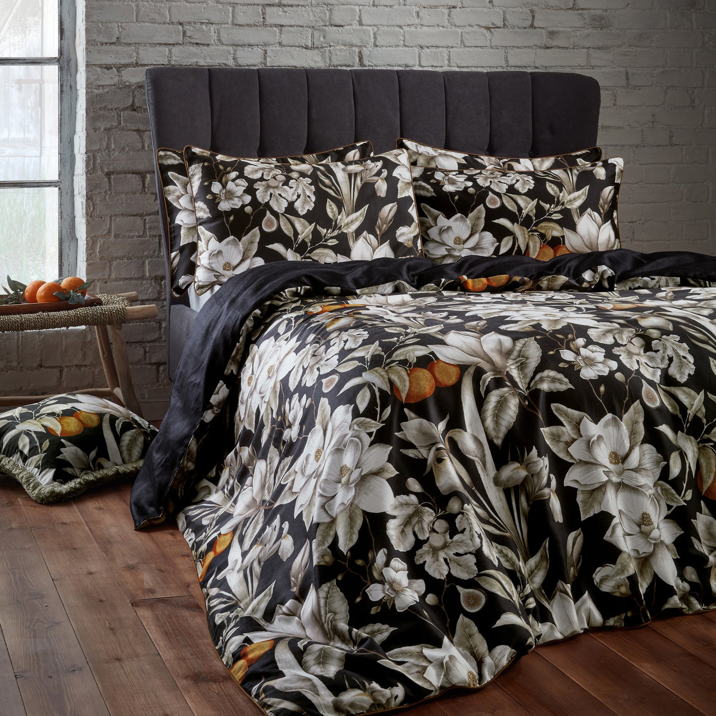 Lavish Floral Printed Duvet Cover Set
