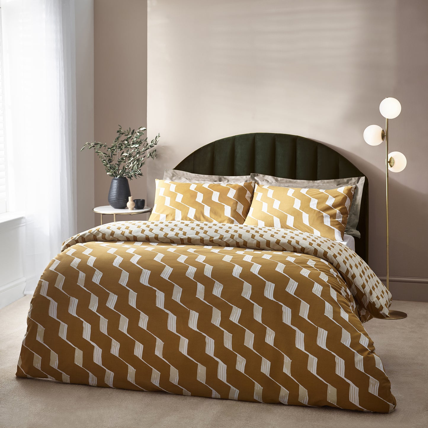 Zabine Abstract Duvet Cover Set